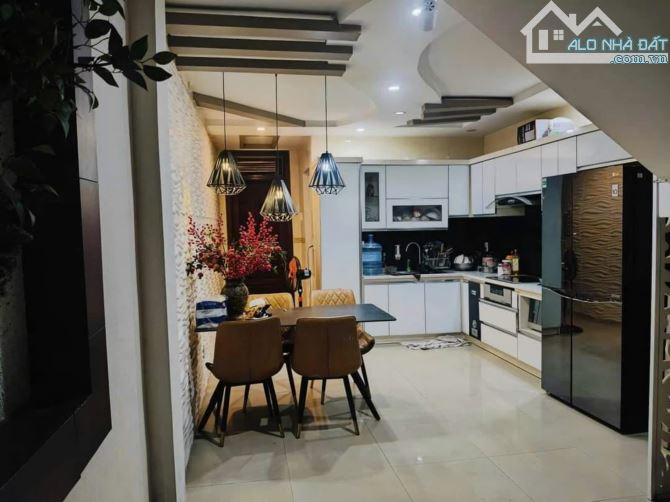 Cho thuê nhà tại Đông Trà - Chợ Hàng, 60m2, 4 tầng, 4 ngủ khép kín full đồ, 12 triệu - 2