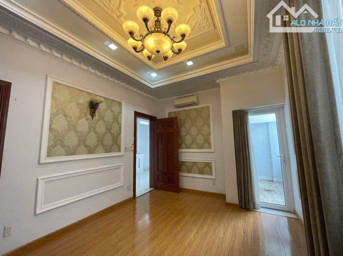 Bán nhà 2MT Trường Sa, view công viên bờ kè Nhiêu Lộc - 10x16m, hầm + 4 tầng - Giá 44 tỷ - 2