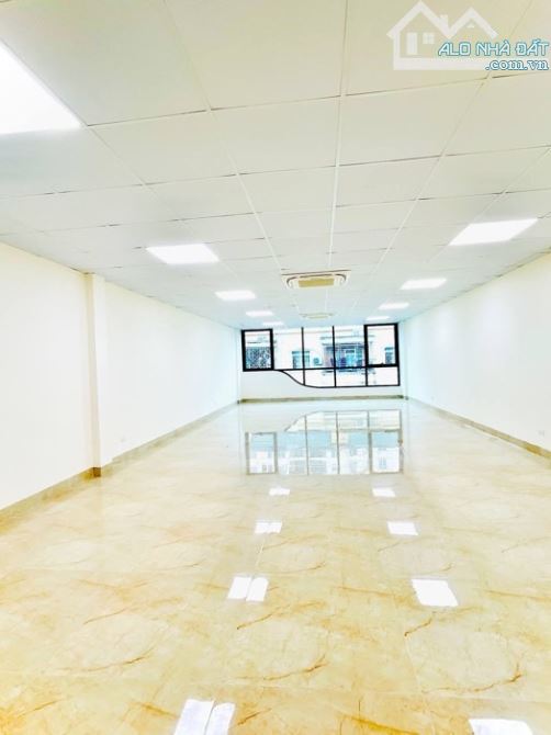 BÁN TOÀ VĂN PHÒNG PHỐ VÕ CHÍ CÔNG- Ô TÔ ĐỖ- 121M2, 5 TẦNG THANG MÁY, MẶT TIỀN 9M_CHỈ 26 TỶ - 2