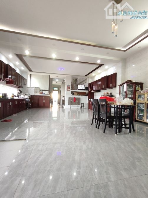 BÁN MẶT TIỀN KINH DOANH 5 TẦNG, 270m2, KINH DƯƠNG VƯƠNG, TÊN LỬA , BÌNH TÂN - 3