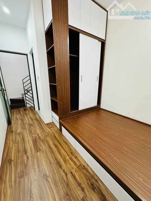 GẤP CẦN TÌM CHỦ MỚI Kim Mã 25m2 x 4T Giá 4.5 tỷ Ba Đình ( có thương lượng)  🏠🏠TRUN - 3