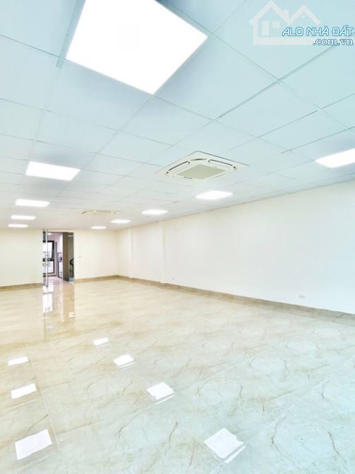 BÁN TOÀ VĂN PHÒNG PHỐ VÕ CHÍ CÔNG- Ô TÔ ĐỖ- 121M2, 5 TẦNG THANG MÁY, MẶT TIỀN 9M_CHỈ 26 TỶ - 3
