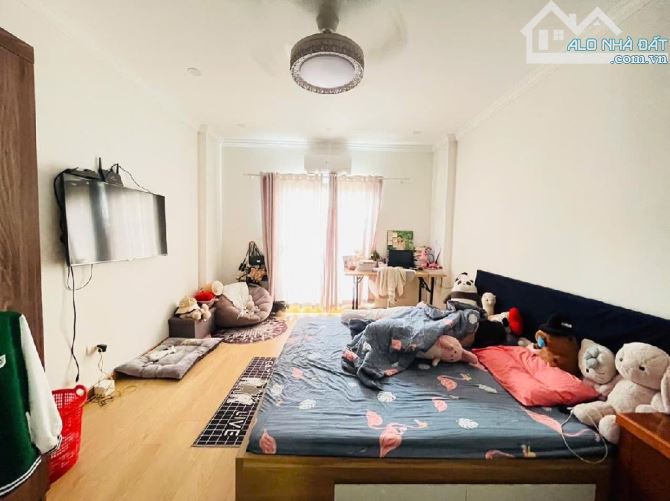 Nhà Bát Khối 32m 6 tầng MT3.8m Ô TÔ ĐỖ CÁCH 10M, GẦN TRUNG TÂM AEON - - 4