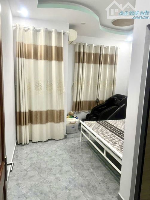 NHÀ 3 Tầng - DTSD 141,7 m2 - 4PN-5WC – Trần Xuân Soạn, P. Tân Hưng, Quận 7 - Gía 6tỷ4 - 5