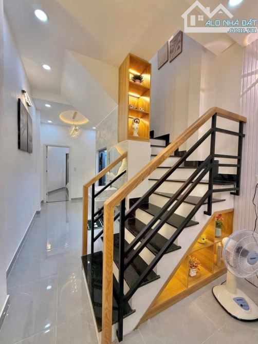 Bán nhà Nhiêu Tứ , Phan Xích Long , P7, 42m2 , 5,65tỷ bớt Lộc - 6