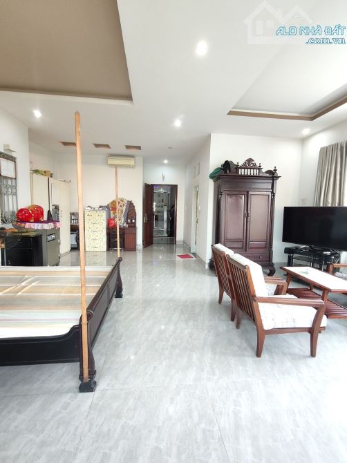 BÁN MẶT TIỀN KINH DOANH 5 TẦNG, 270m2, KINH DƯƠNG VƯƠNG, TÊN LỬA , BÌNH TÂN - 6