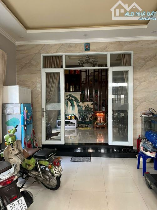 8 TỶ990 -BÁN NHÀ MỚI 3 LẦU , đg 8m .gần hoàng diệu 2 , p. linh trung , tp. thủ đức. - 7