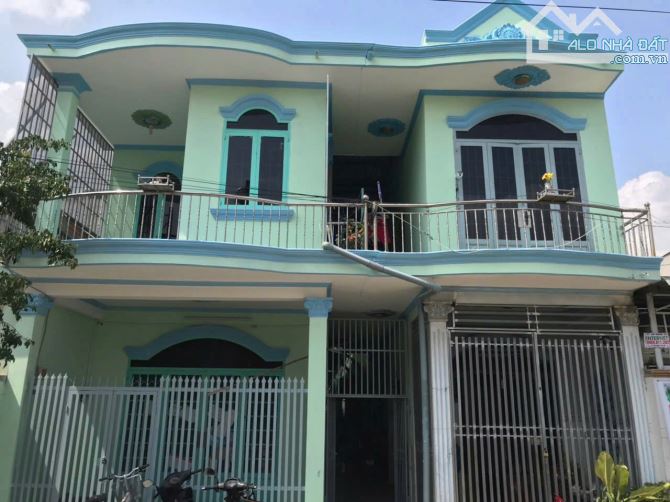 14 TỶ ,BÁN DÃY TRỌ 23 P GẦN 500M2 ĐẤT (9X54m ),đg trần hưng đạo ,tp. dĩ an ,bình dương