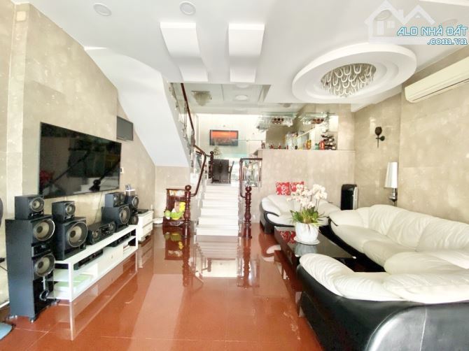 100m2 mặt tiền Nguyễn An Ninh - Ngang 6,6m - 4 tầng BTCT - Có tầng hầm