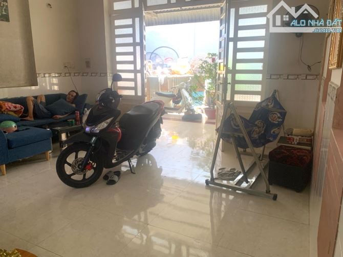 Bán nhà 2 tầng, 162 m2. Hẻm xe hơi thông Đường Đình phong phú, TMP B, chỉ nhỉnh 8 tỷ TL - 10