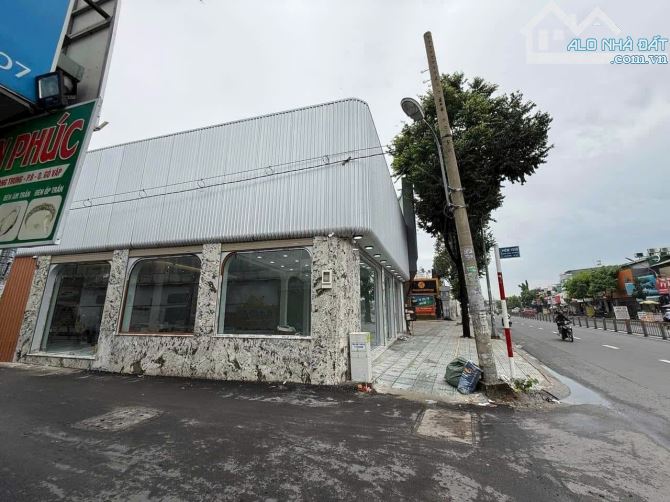 Bán mặt bằng kinh doanh góc 2 mặt tiền đường Quang Trung Quận Gò Vấp TP HCM, DT: 11x36m. - 1