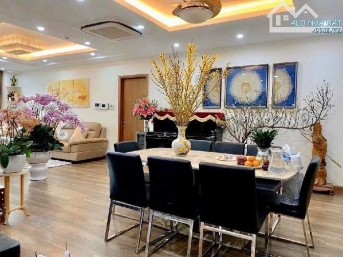 PHÂN LÔ HOÀNG QUỐC VIỆT –  64m²  MẶT TIỀN 5.7m – GẦN CÔNG VIÊN, Ô TÔ ĐỖ CỬA 16,8 TỶ - 1