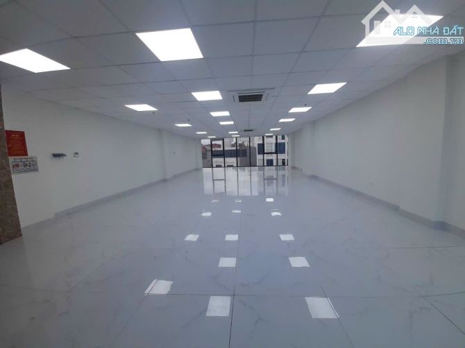 Bán Toà Văn Phòng tại Đường Lạc Long Quân, sát Quận Uỷ Tây Hồ 141m2, 9T giá 74 tỷ - 1