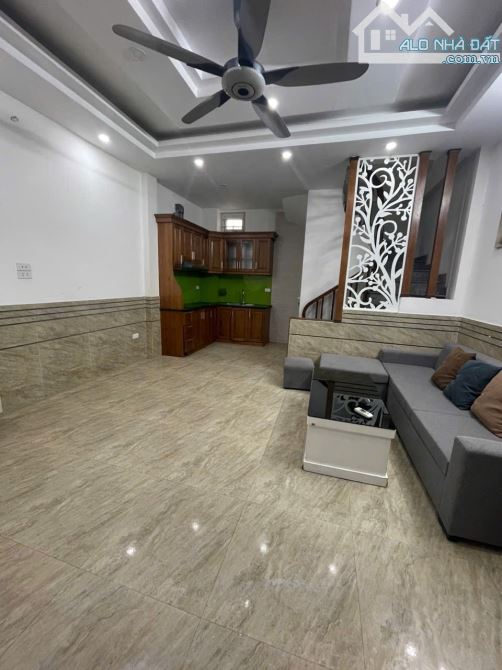 nhà đẹp Định Công Thượng 36m 5 tầng, sổ hoa hậu, ngõ nông, giá 6.1 tỷ - 1
