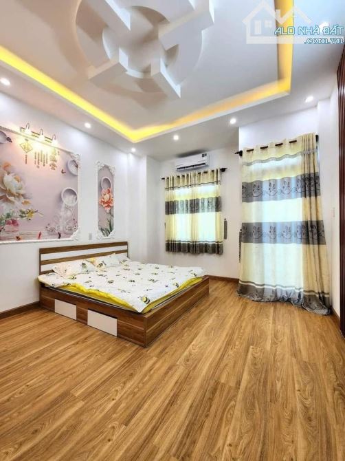 NHÀ ĐẸP BỊ NGỘP!!! đường Đặng Văn Ngữ, P. 13, Q. Phú Nhuận; 40m2; 4 tỷ - 1