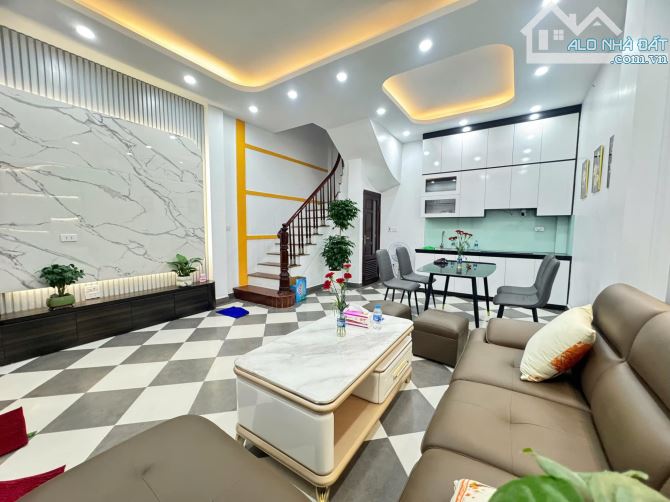 BÁN NHÀ 7.25 TỶ (39m2) – NHÀ DỊCH VỌNG, CẦU GIẤY 4 TẦNG - 1