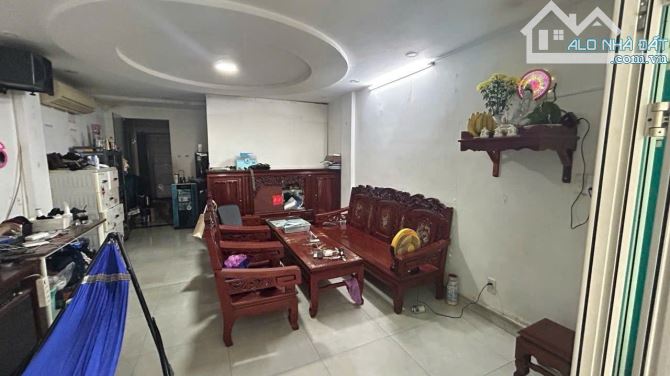 NHÍNH 5 TỶ - 44m² HXH-Khu Mua Bám Sầm uất CMT8 Quận 10.❌️ NHÍNH 5 TỶ - 44m² HẺM XE HƠI. - - 1