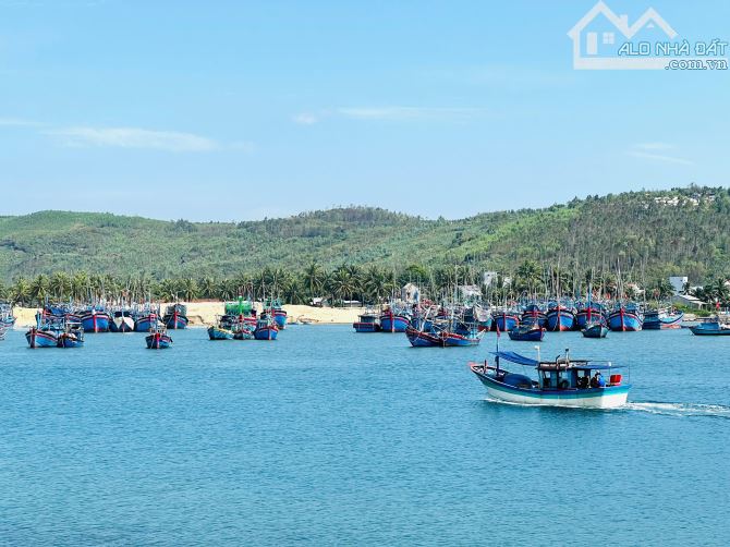 MẶT TIỀN ĐƯỜNG QUANG TRUNG, NHÀ NGHỈ 8 PHÒNG, DÒNG TIỀN HƠN 20 TRIỆU/ THÁNG, 145M2