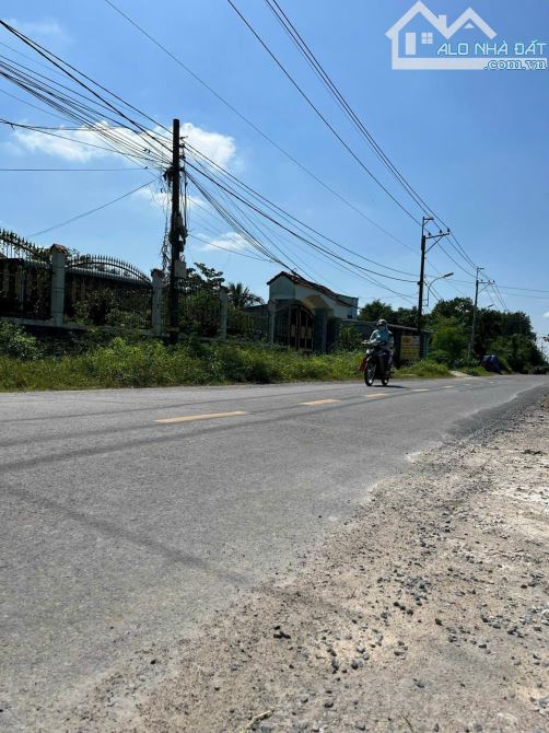 Bán đất mặt tiền kinh doanh buôn bán xã An Nhơn Tây Củ Chi TP HCM, DT: 30x25m. - 2