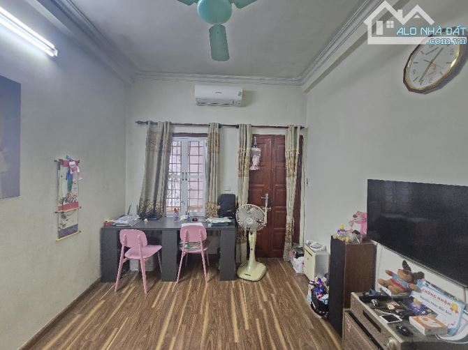 Bán nhà Phương Mai, ngõ thông, 50m ra phố, nhà đẹp ở ngay, 40m2, 4 tầng, giá 8.7 tỷ - 2