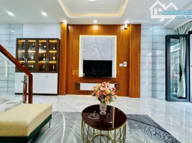 DUY NHẤT MỘT CĂN Gò Dầu 60m2 sổ hồng riêng cho thuê 15Tr/Tháng chỉ có Giá 2tỷ960 - 3