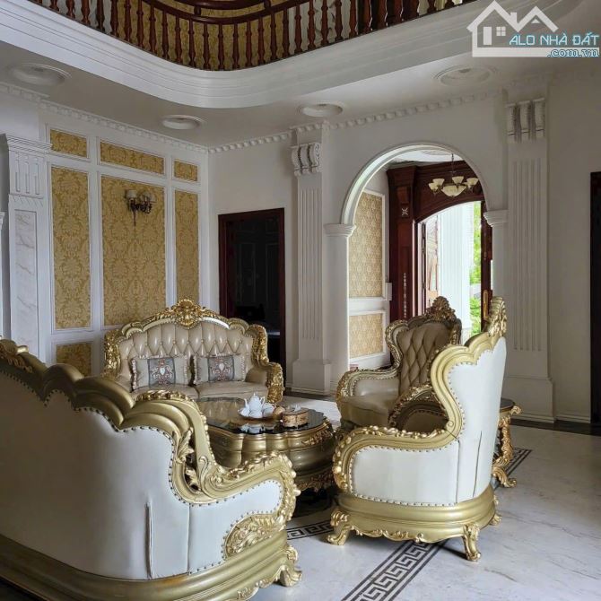 Biệt thự thiết kế phong cách châu âu nội thất cao cấp đường Trần Văn Giàu dt 20x80 - 4