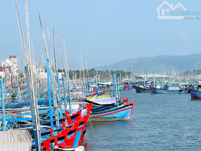 MẶT TIỀN ĐƯỜNG QUANG TRUNG, NHÀ NGHỈ 8 PHÒNG, DÒNG TIỀN HƠN 20 TRIỆU/ THÁNG, 145M2 - 3