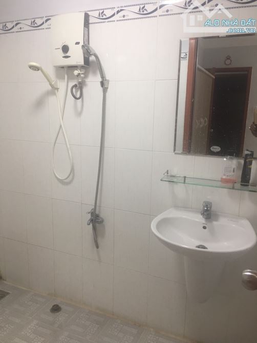 Căn hộ tầng 10 2PN 2WC cc Hiệp Thành Building, Lê Văn Khương, pHT, Q12. Dt 75m2 - 7