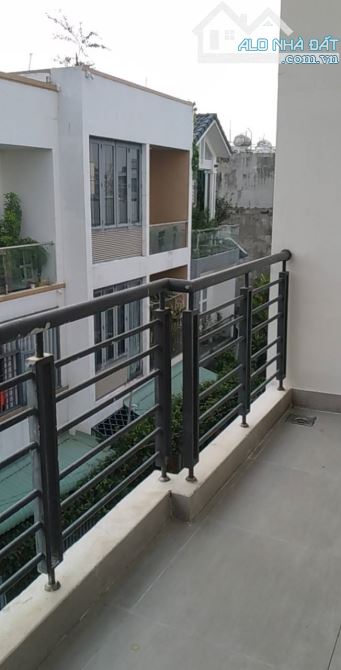 Bán nhà 3 tầng, hẻm xe tải – 80m2. Đường Đình phong phú, TMP B, chỉ hơn 6 tỷ - 8