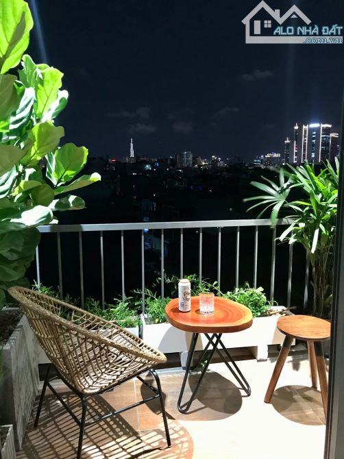 Trống Căn Penthouse Quận 10 Ban Công Cực Đẹp - 8