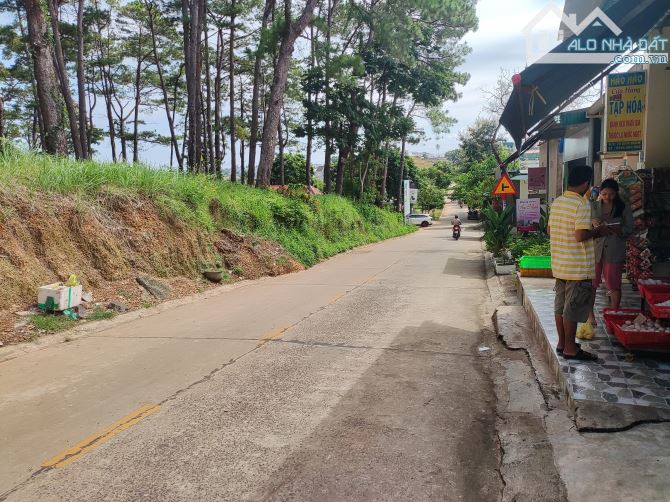 Nhà Mặt Tiền Kinh Doanh Sam Bram Ngay Đại Học Tây Nguyên