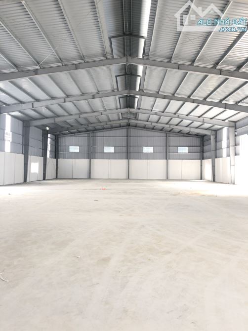 Cho thuê gấp kho - xưởng gần bến xe Nước Ngầm, Ngọc Hồi, Thanh Trì. DT: 500m2 - 1000m2