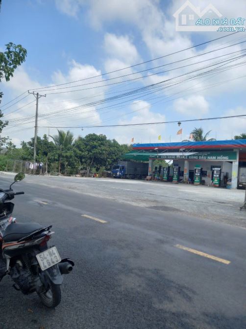 14x52,5=702m2 Có 200m2 Thổ Cư,502m2 CLN Nền Thuộc Trường Long A, Hậu Giang A Giá 3tỷ9 (TL)