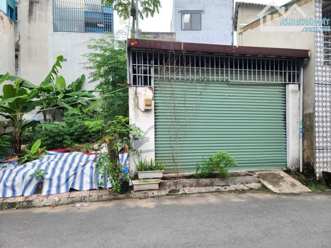 Bán nhà cấp 4 hẻm đường Gò Cát p Phú Hữu Tp Thủ Đức