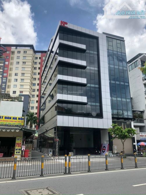 Bán tòa nhà MT Nguyễn Văn Trỗi, phường 8, Q. Phú Nhuận - DT: 14x25m, HĐT 330tr/th