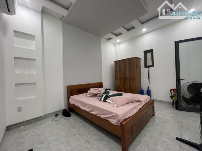 LÔ GÓC MỸ KHÊ 5 - DT KHỦNG 179M2 - 200M RA BIỂN - XÂY CĂN HỘ CỰC NGON - 10 TỶ