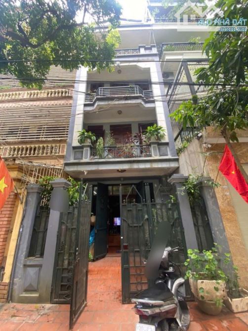 (MẶT PHỐ) Bán nhà MP Hoàng Ngân 71mx5T 21 tỷ KD VP 2 tiền Cầu Giấy sổ vuông mặt tiền to CG