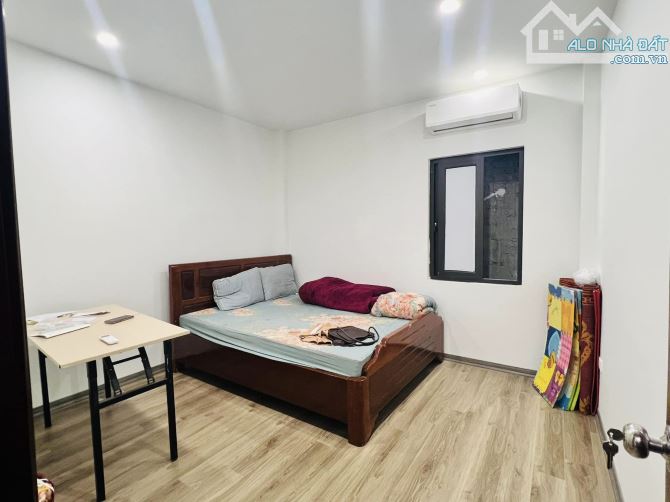 Phân Lô, Ngã 4 TRẦN THÁI TÔNG – NGUYỄN PHONG SẮC, 2 Thoáng Gara OTO 40m2, 5 Tầng, 13.5 tỷ - 1