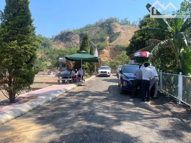 Cần bán đất gần cổng số 2 ĐHQG, Đại lộ Thăng Long, KĐT Bắc Phú Cát và nhiều khu nghỉ dưỡng - 1
