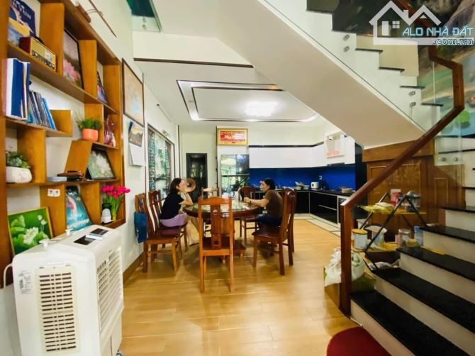“HIẾM” - CHÍNH CHỦ HẠ GIÁ BÁN NHANH NHÀ 3 TẦNG MỚI ĐẸP Ở NGAY – MT ĐƯỜNG 7.5M KHUÊ TRUNG - 1