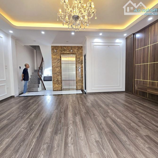 Nhà Mới 6 Tầng Thang Máy, Mặt Ngõ VIP XUÂN LA, 52.5m2, Đối Diện Đại Học Thủ Đô, 11 tỷ - 1