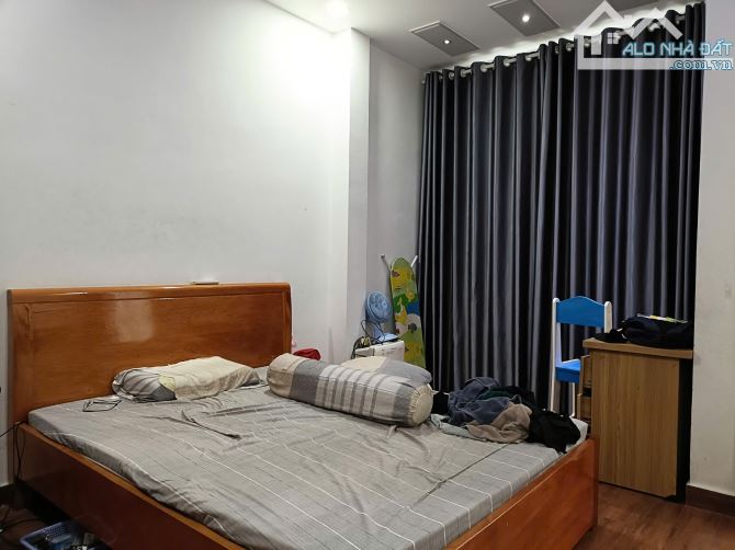 Cần tiền bán gấp nhà mới rất đẹp 95m2, 3 tầng, Lê Văn Thịnh, Quận 2, giá đầu tư - 2