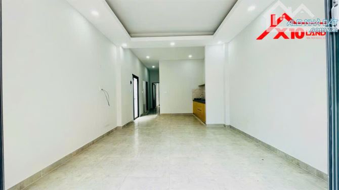 Bán nhà mới hoàn côg ngay quảg trườg  Tân Tiến-Biên Hòa 90m2 chỉ 2,5tỷ - 2