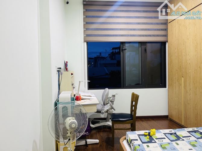 Bán nhà TRẦN KHÁNH DƯ SÁT NGUYỄN VĂN THOẠI, nhà 3 tầng, 2PN, 2WC - 2