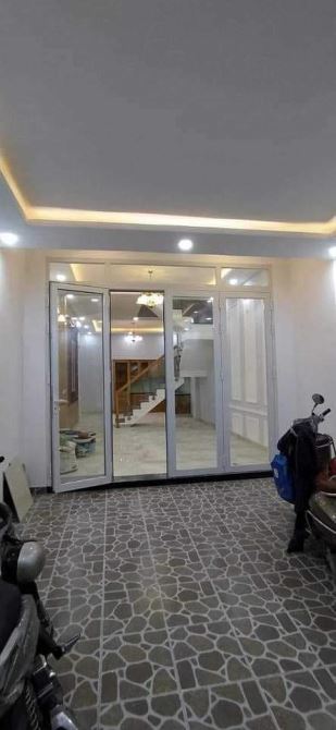 HẺM XE TẢI ĐUA - PHAN HUY ÍCH, P12, Q.GV  XE HƠI NGỦ TRONG NHÀ, GIÁ 6.5 TỶ - 2