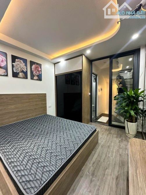 DUY NHẤT 1 CĂN 60 M2 CẨU ĐẤT CHƯƠNG DƯƠNG HOÀN  KIẾM - 5 TẦNG, GIÁ NHỈNH 12.9 TỶ- DÀNH - 2