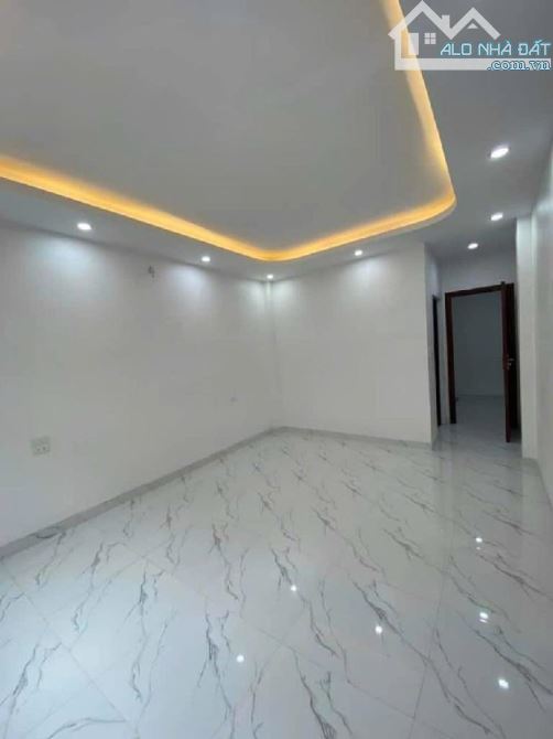 BÁN NHÀ 51 QUANG TIẾN-32M² 5 TẦNG 3 NGỦ- GIÁ 6 TỶ- GẦN OTO- NHÀ MỚI- THOÁNG - 3