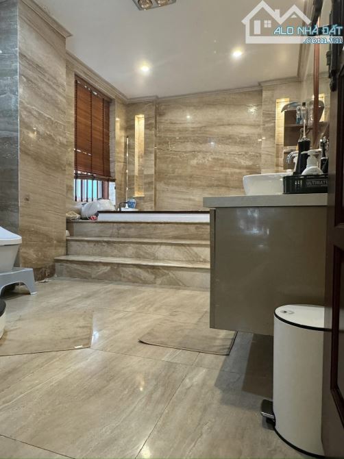 BÁN KHU BIỆT THỨ BẮC LINH ĐÀM. KINH DOANH . CHO THUÊ. QUÁ ĐẲNG CẤP