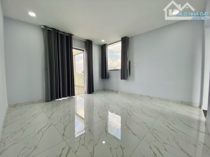BIỆT THỰ CĂN GÓC Đ.762- HỒNG BÀNG- P1- Q.11 -DT: 7.5*13- 19 TỶ 6 - 3