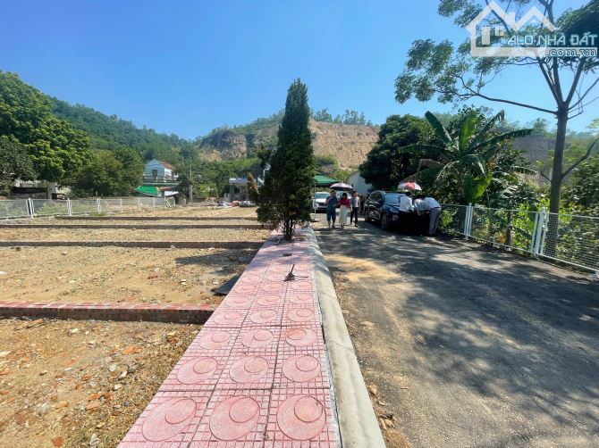 Cần bán đất gần cổng số 2 ĐHQG, Đại lộ Thăng Long, KĐT Bắc Phú Cát và nhiều khu nghỉ dưỡng - 4